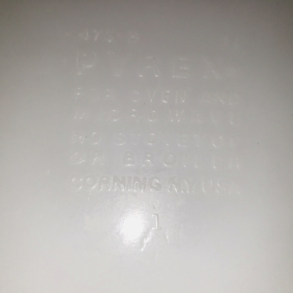 Vintage Pyrex Homestead pattern tabbed, Cinderella, round, casserole, NO LID - Picture 4 of 9